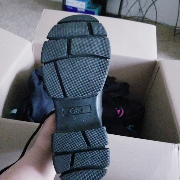 GBG Los Angeles Kix Black Hiker Boots NWOT - Picture 6 of 7